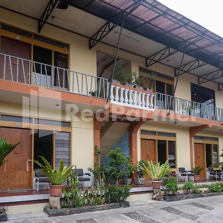 Hotel Sido Langgeng Tawangmangu Mitra Reddoorz Esterno foto