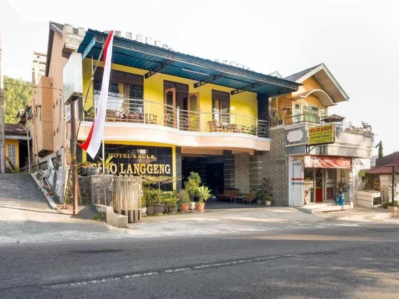 Hotel Sido Langgeng Tawangmangu Mitra Reddoorz Esterno foto