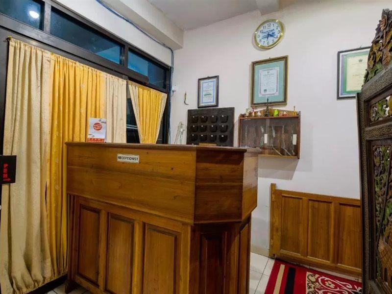 Hotel Sido Langgeng Tawangmangu Mitra Reddoorz Esterno foto