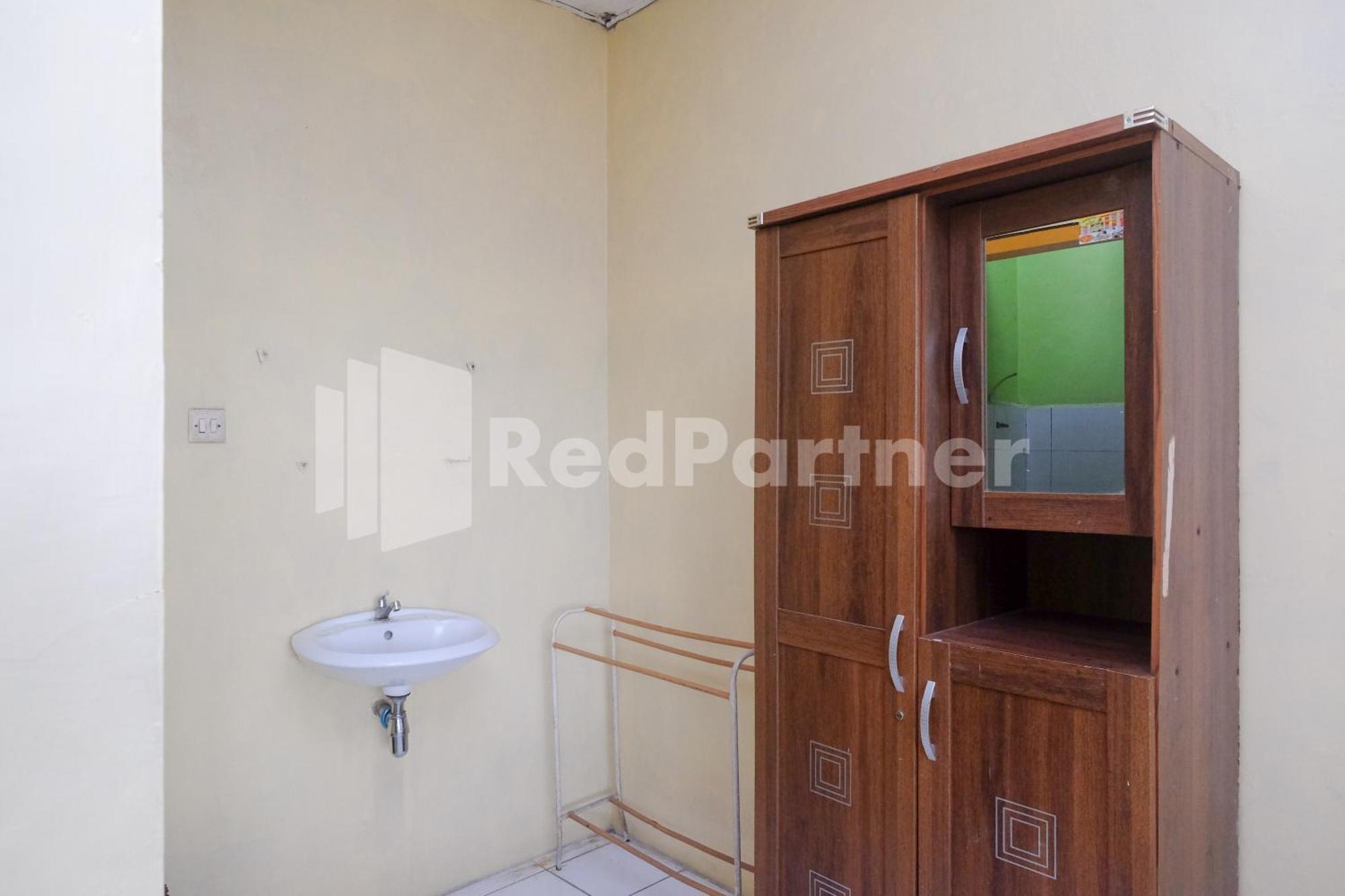 Hotel Sido Langgeng Tawangmangu Mitra Reddoorz Esterno foto
