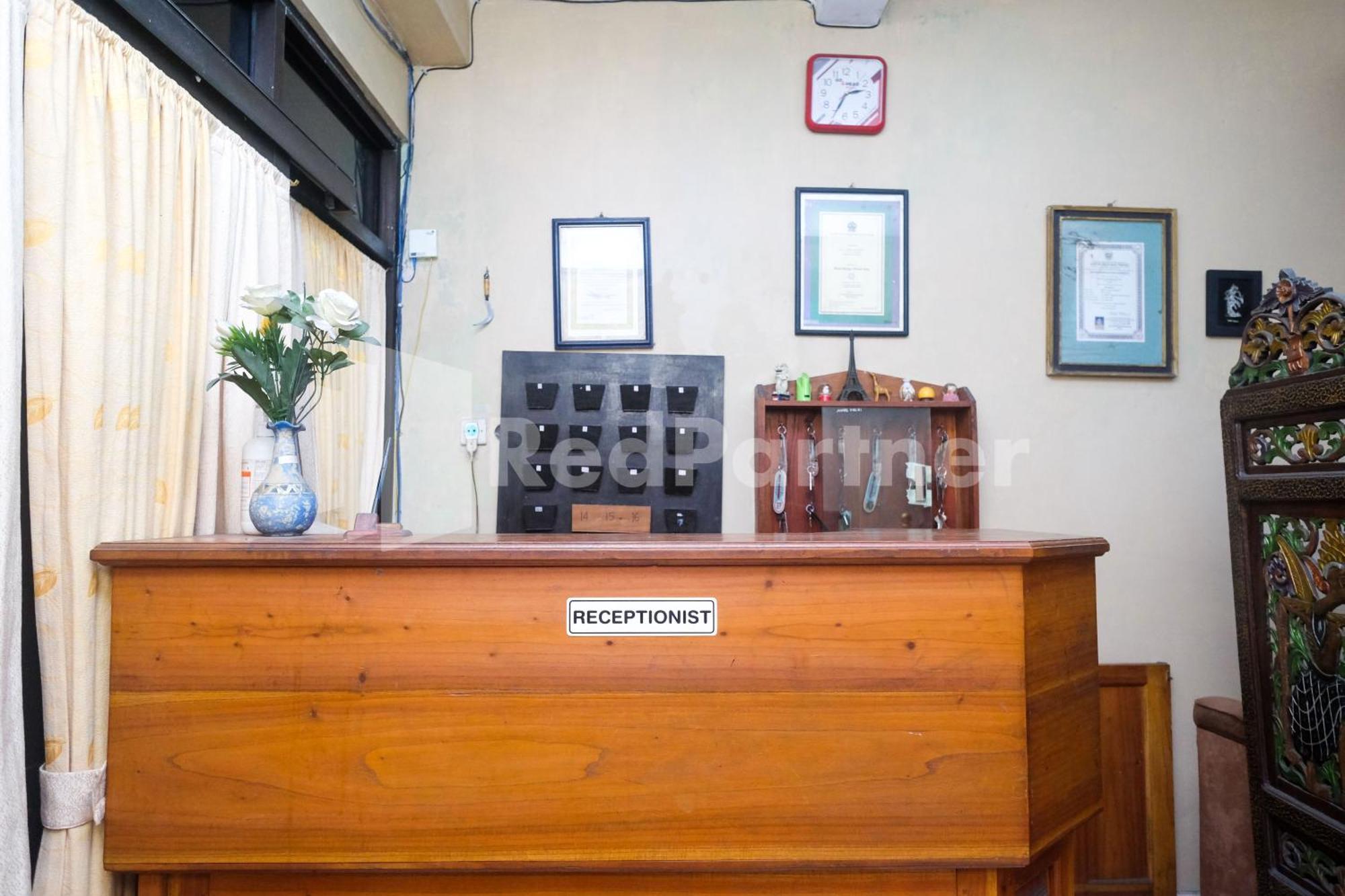 Hotel Sido Langgeng Tawangmangu Mitra Reddoorz Esterno foto