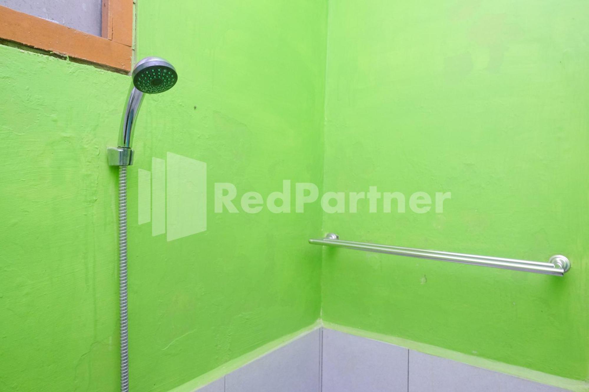 Hotel Sido Langgeng Tawangmangu Mitra Reddoorz Esterno foto