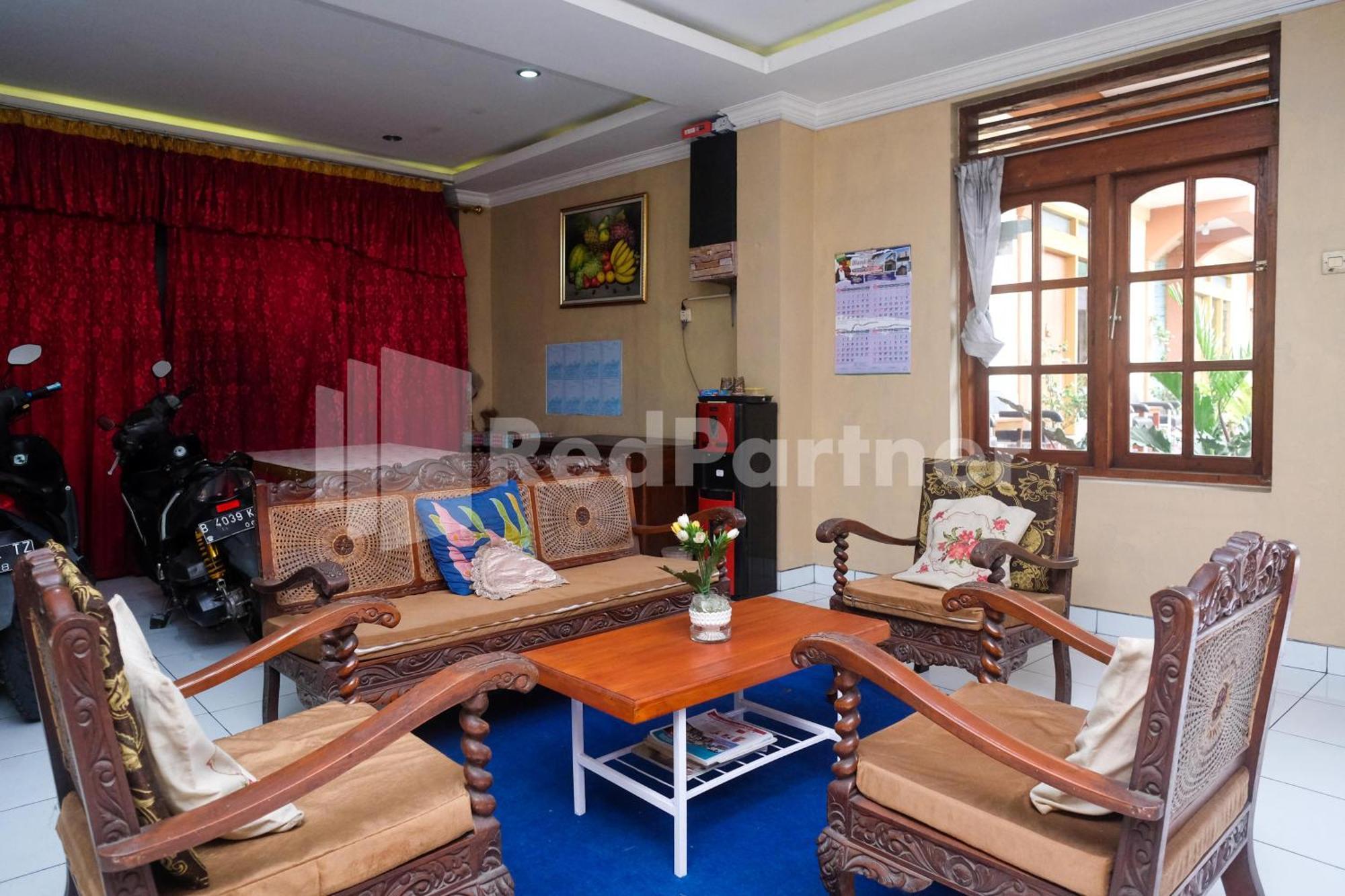 Hotel Sido Langgeng Tawangmangu Mitra Reddoorz Esterno foto