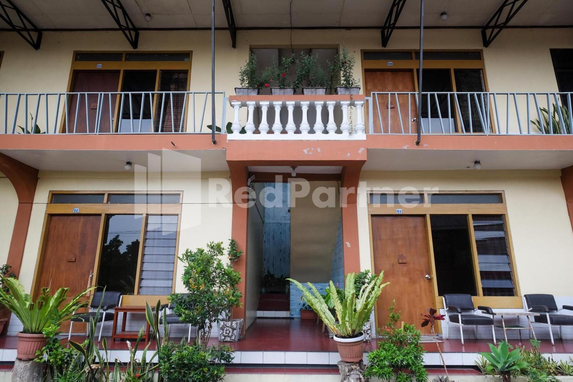 Hotel Sido Langgeng Tawangmangu Mitra Reddoorz Esterno foto